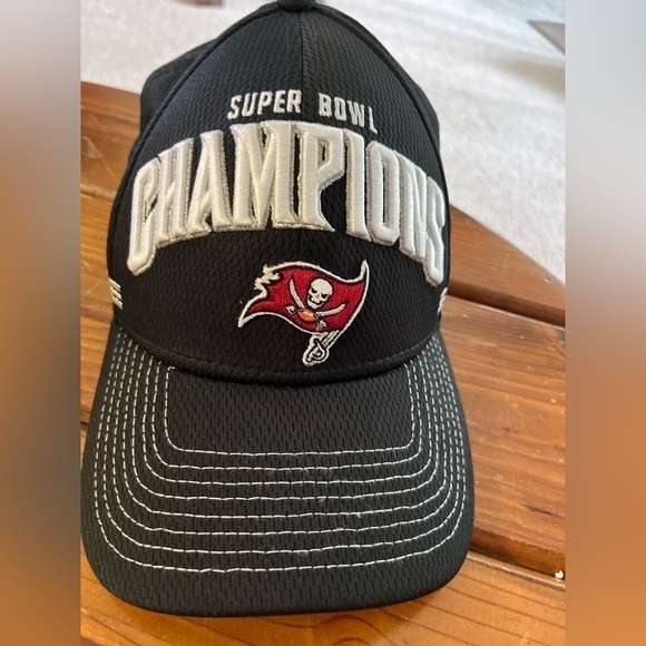 New Era Other - LIV Super Bowl Champions NFL Tampa Bay Buccaneers New Era 9Forty Snapback Hat